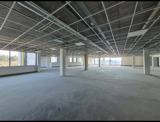 1,200M² OFFICE TO LET IN WAVERLEY